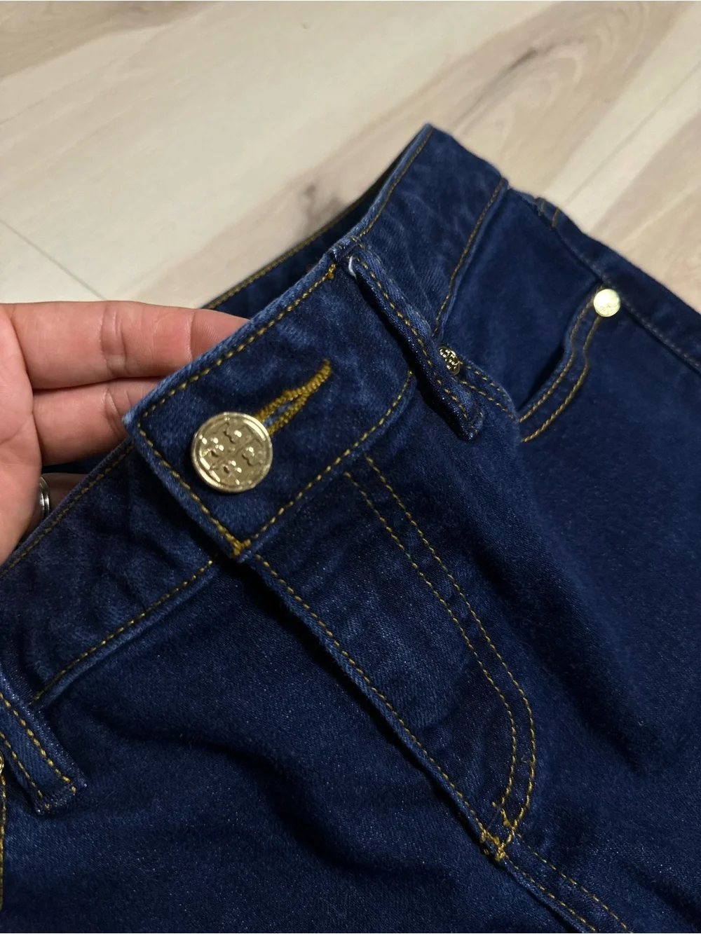 Tory Burch approximate measurements